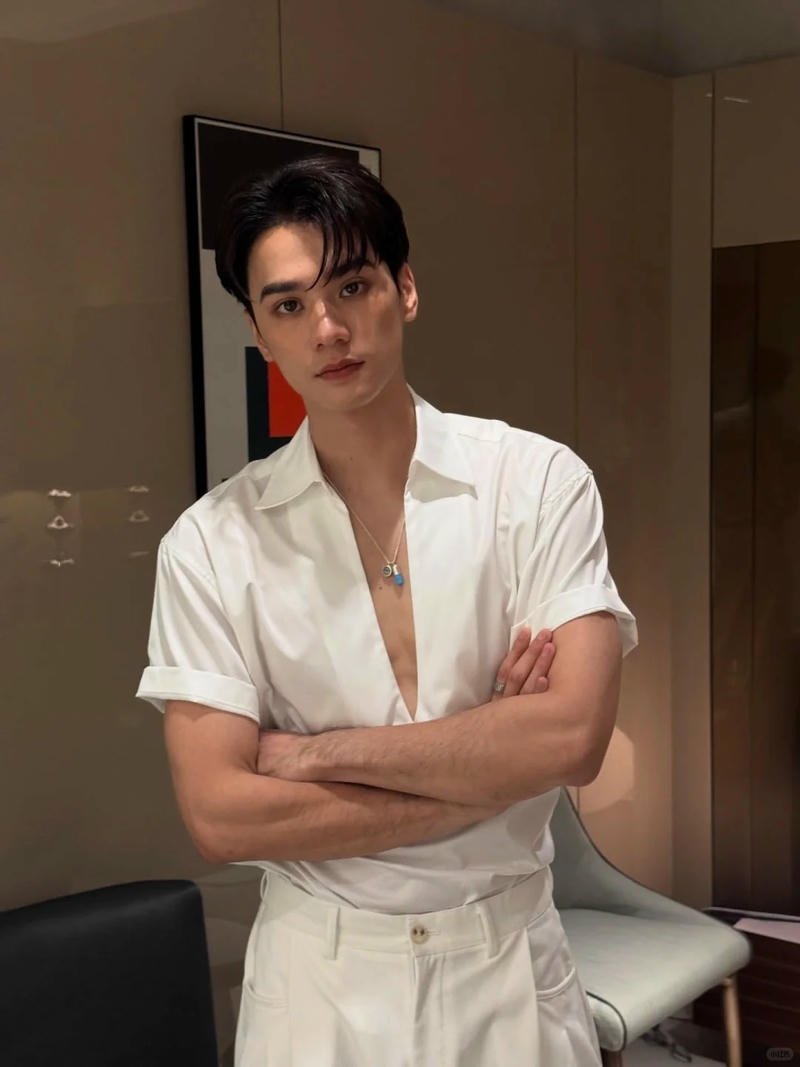 mặt trai đẹp chuẩn men