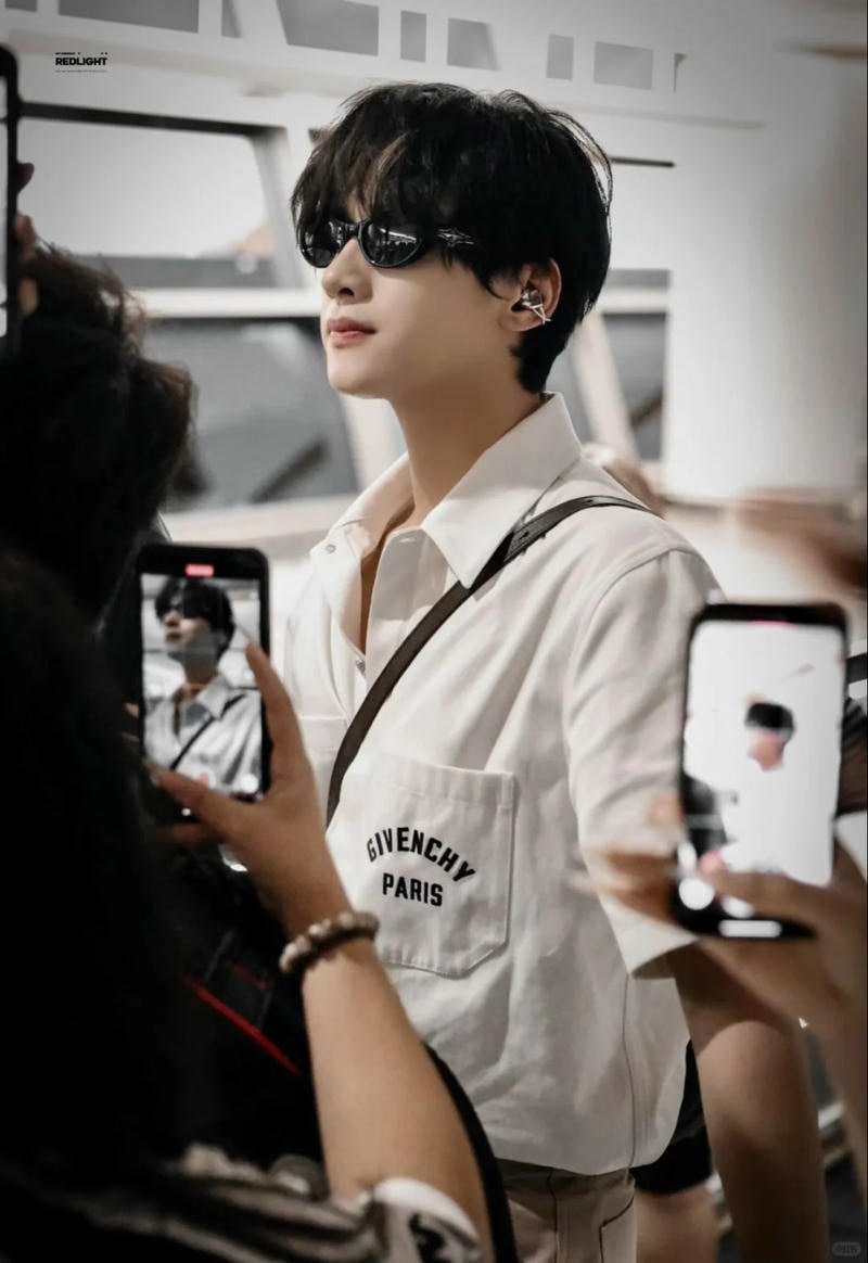 mặt trai đẹp cuốn hồn