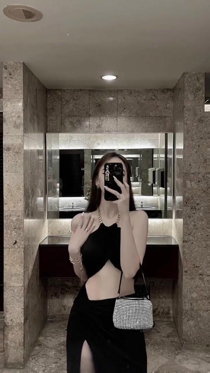 mẫu xinh điện thoại thời trang