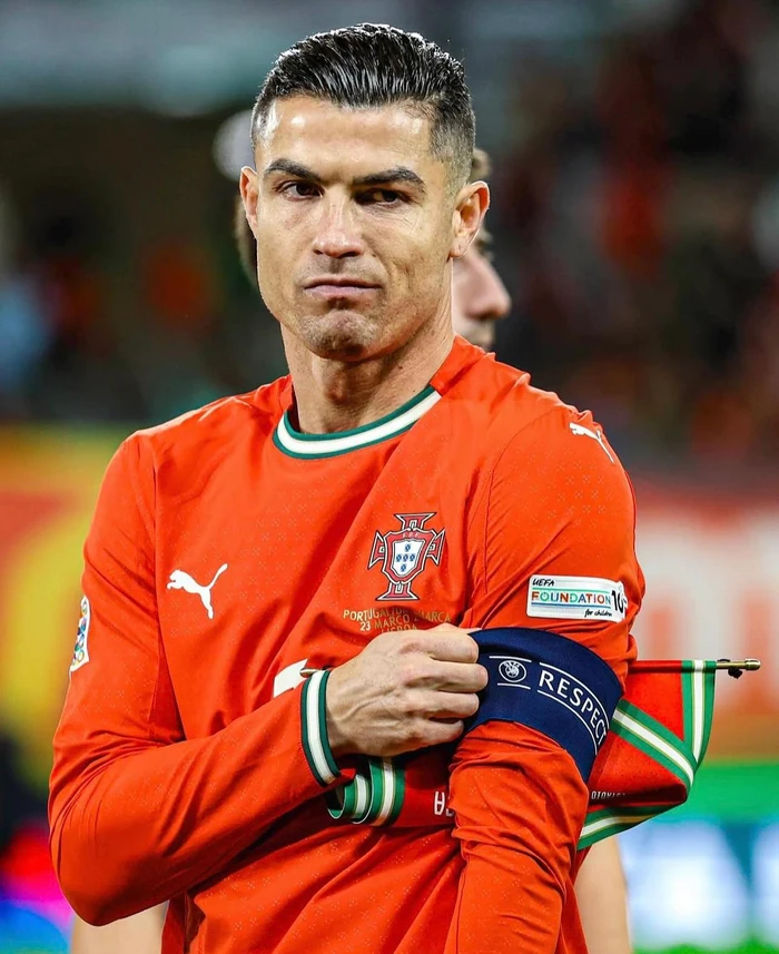 ronaldo đẹp trai ngầu