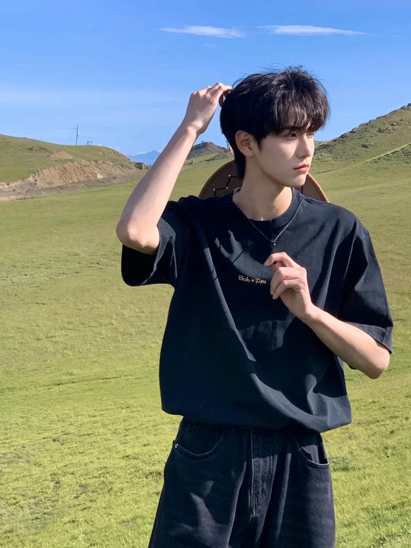 thần thái trai 2k7