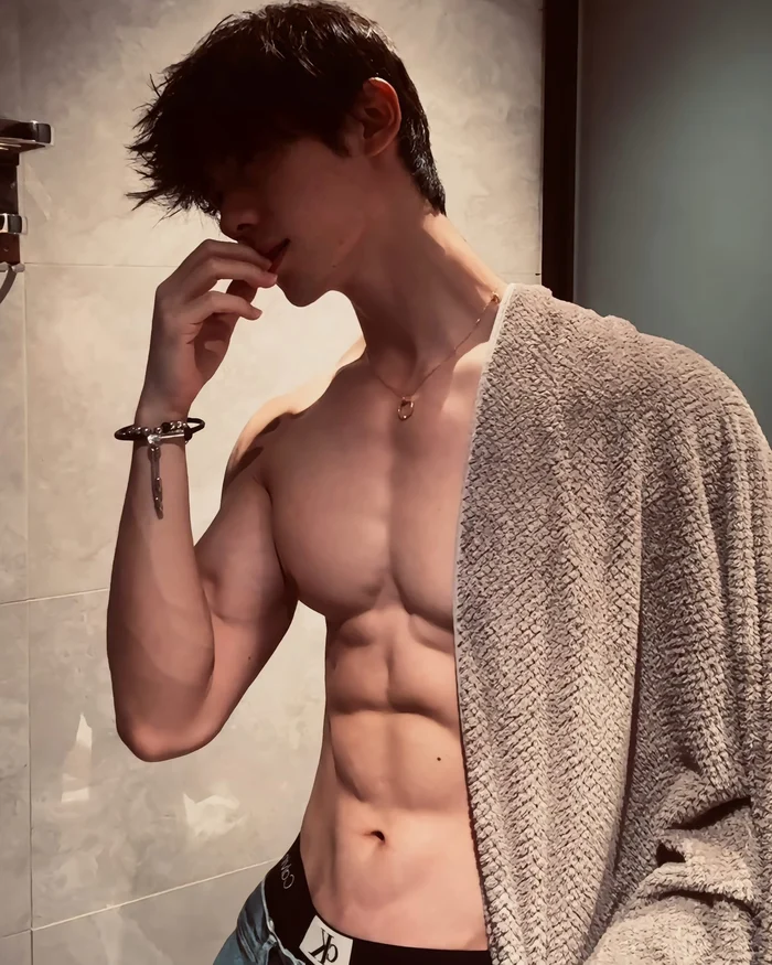 trai đẹp 6 múi thể thao