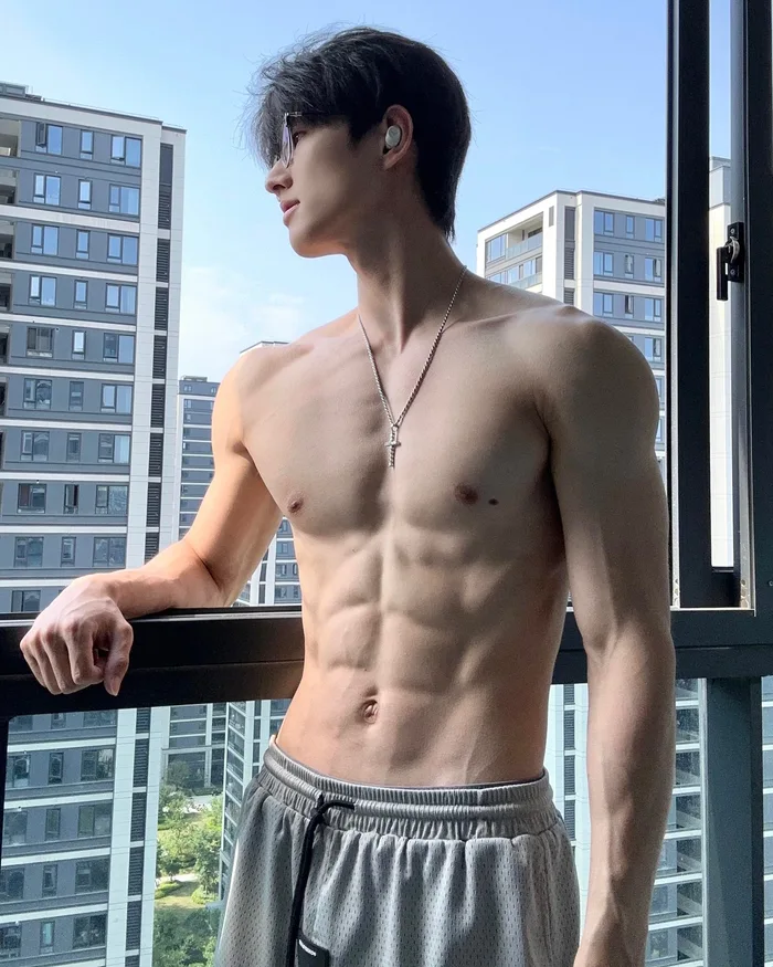 trai đẹp 6 múi thu hút