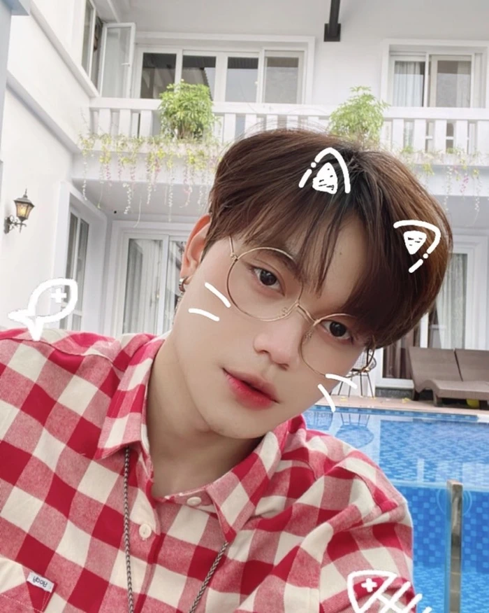 trai đẹp cute ngây thơ