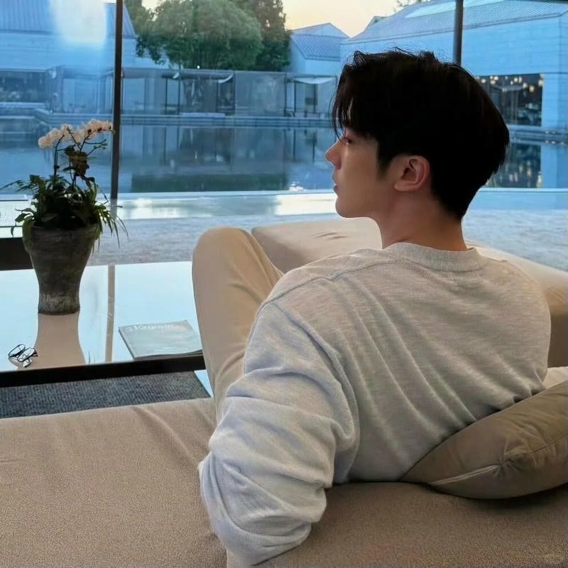 trai đẹp giấu mặt sang chảnh