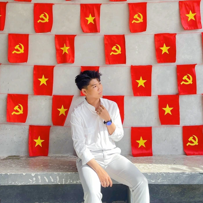 trai đẹp k11 hiền lành dễ thương