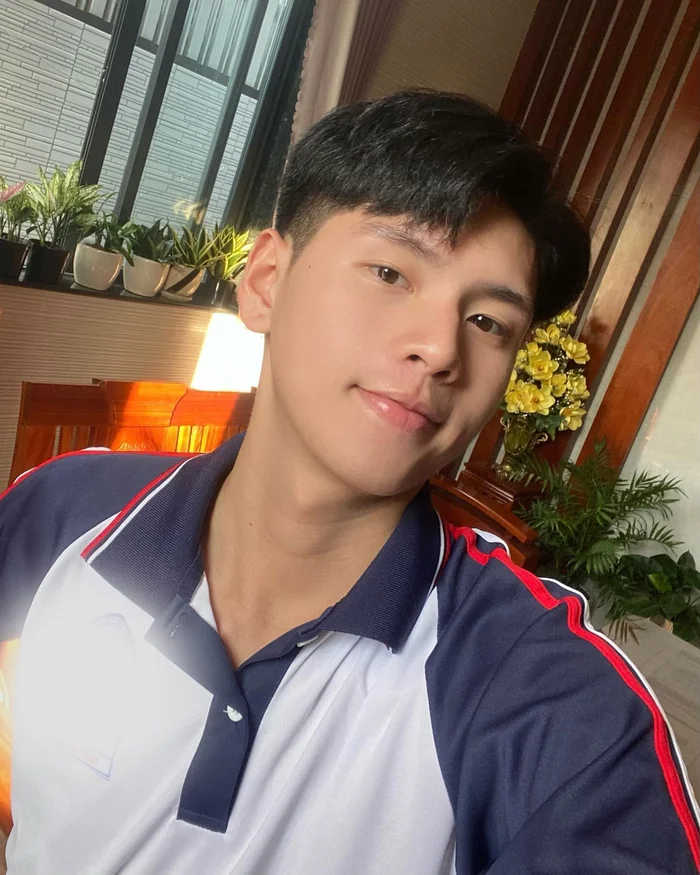 trai đẹp lớp 7 ngây thơ