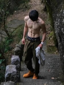 trai ngầu che mặt chất lừ