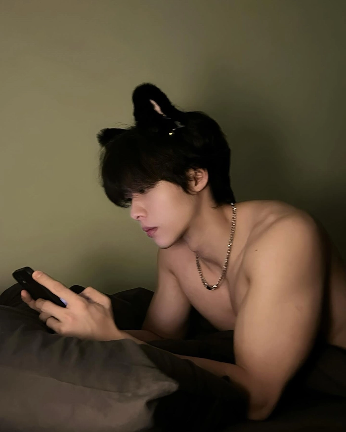 trai trung cuốn hút