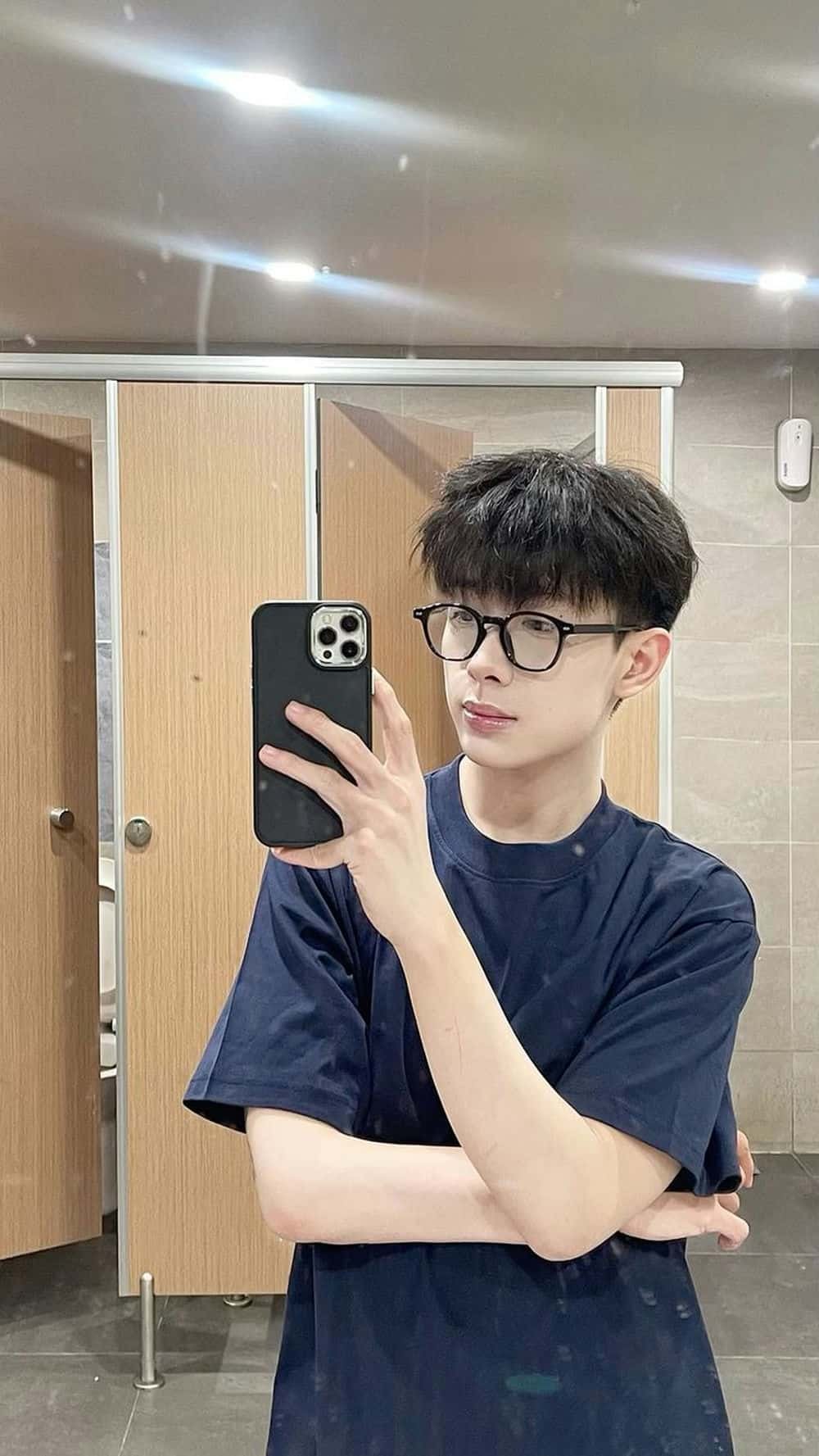 Ảnh trai 14 tuổi vui vẻ