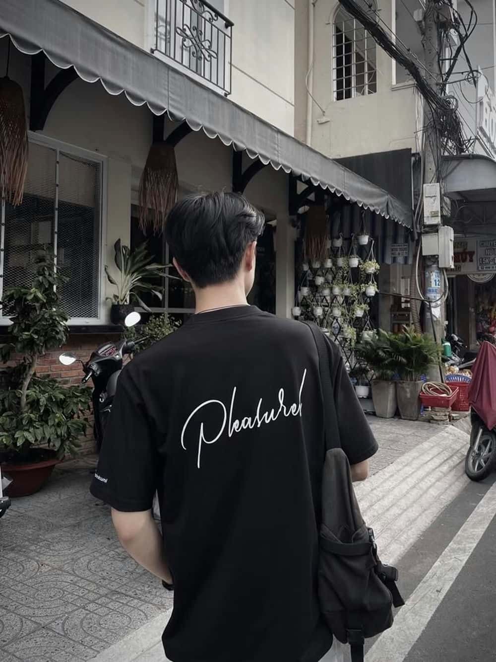 Ảnh trai che mặt lạnh