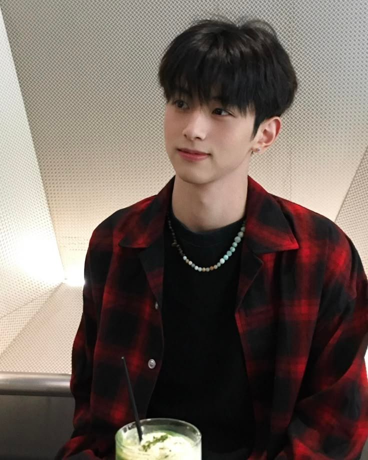 Ảnh trai đẹp 2k7 cá tính