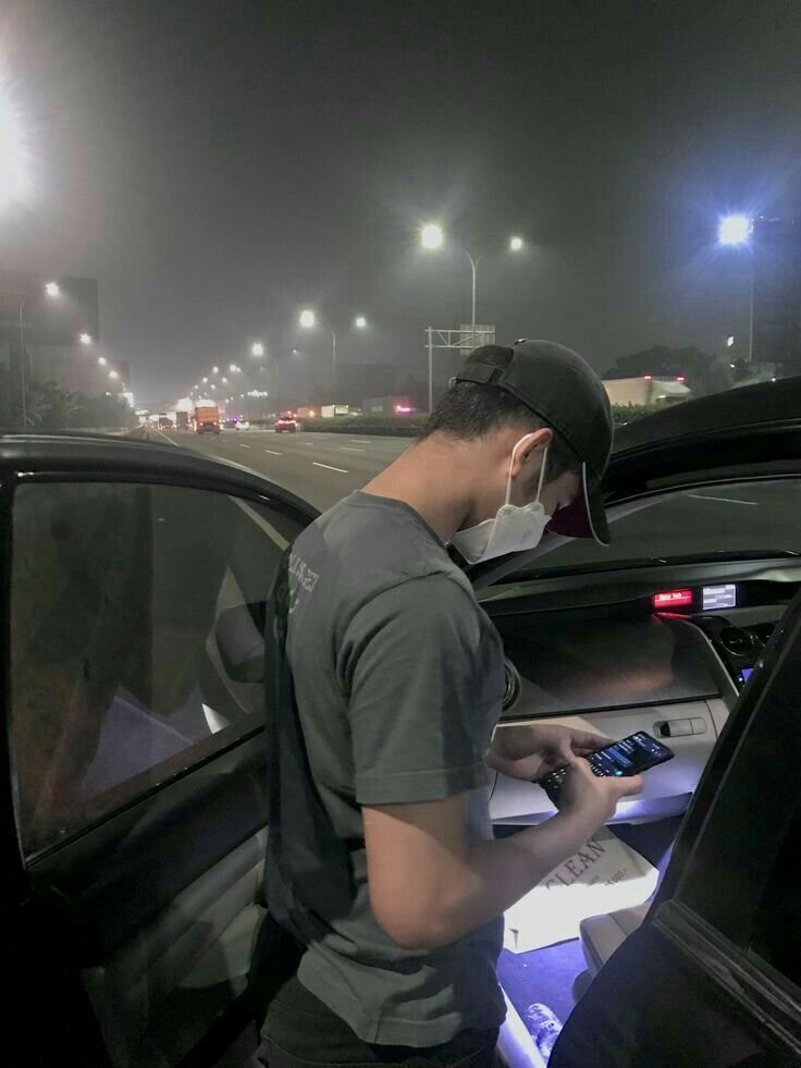 Ảnh trai đẹp giấu mặt ấn tượng