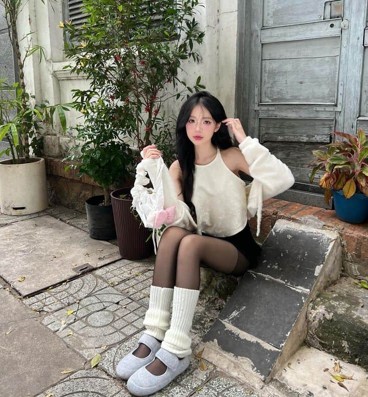 Gái xinh mặc quần tất