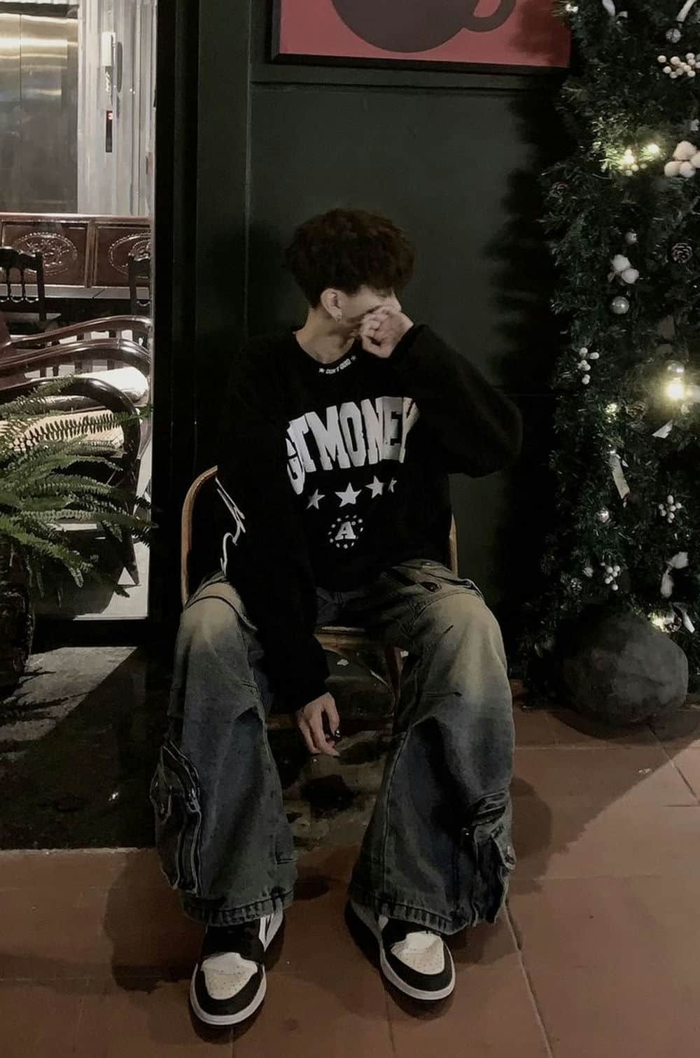 Gallery trai đẹp che mặt