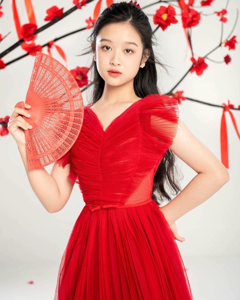 Nét gái xinh lớp 5