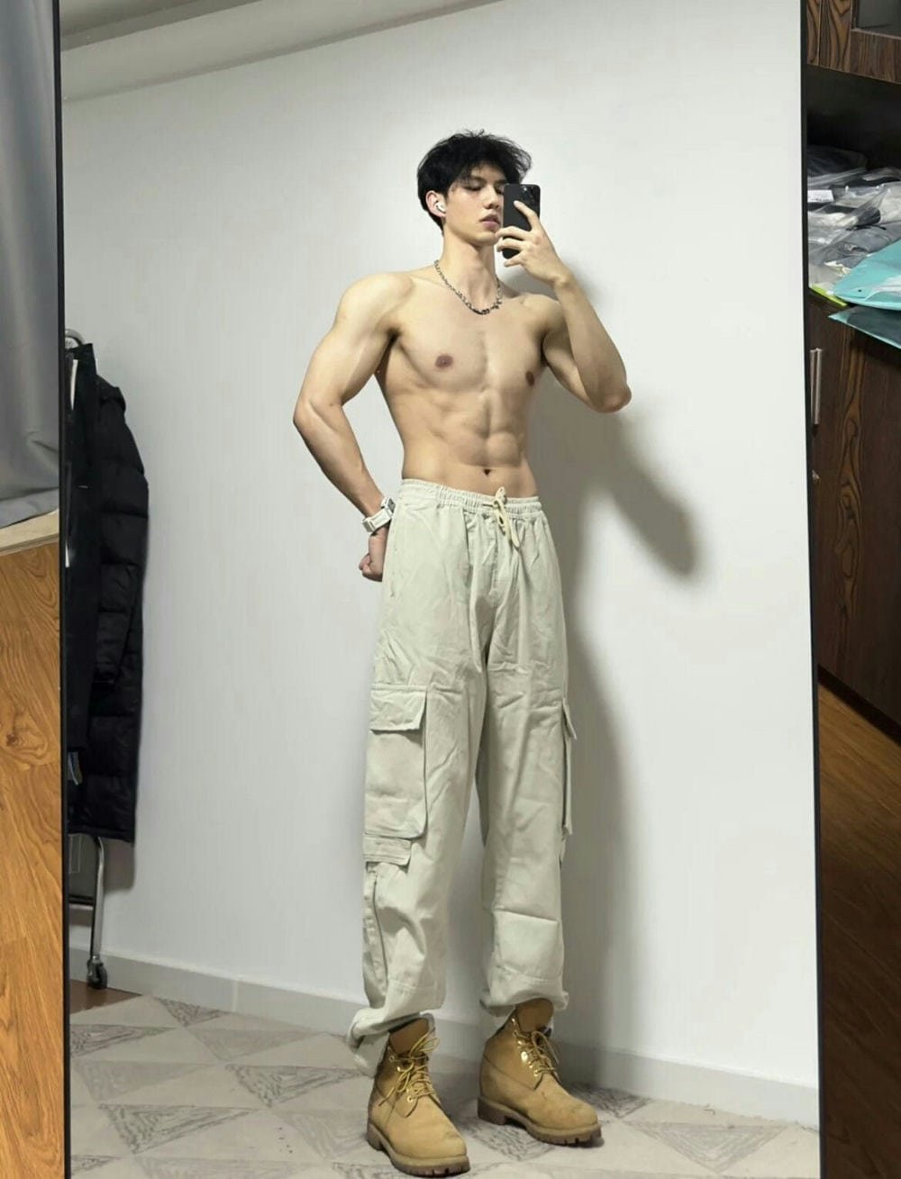 Trai đẹp 6 múi đỉnh