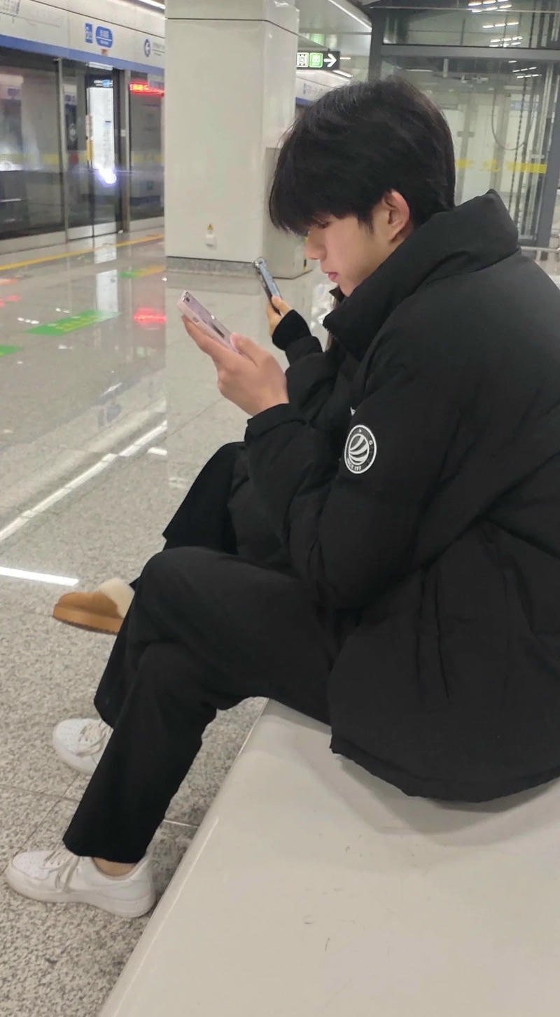 ảnh trai đẹp che mặt tuổi 2k12