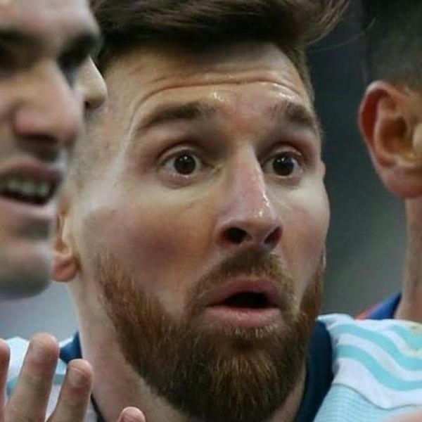 ảnh troll messi bất ngờ