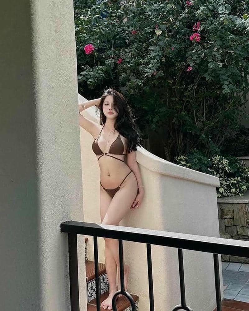 gái xinh douyin bikini selfie
