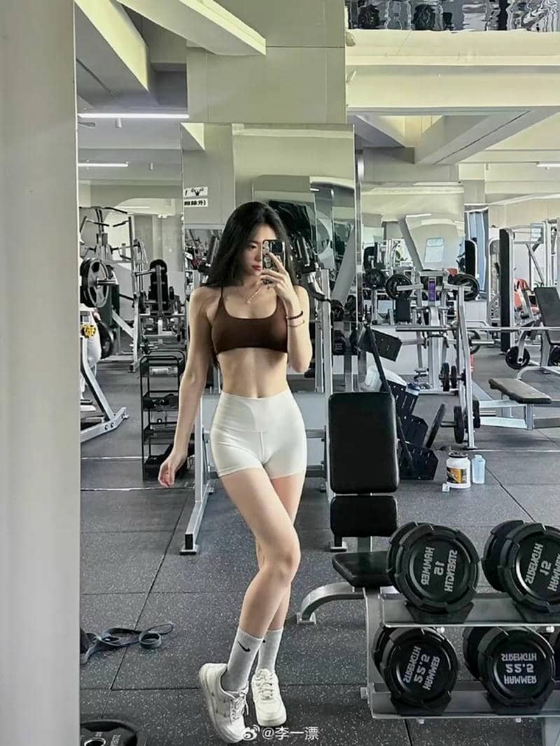 gái xinh gym dáng đẹp