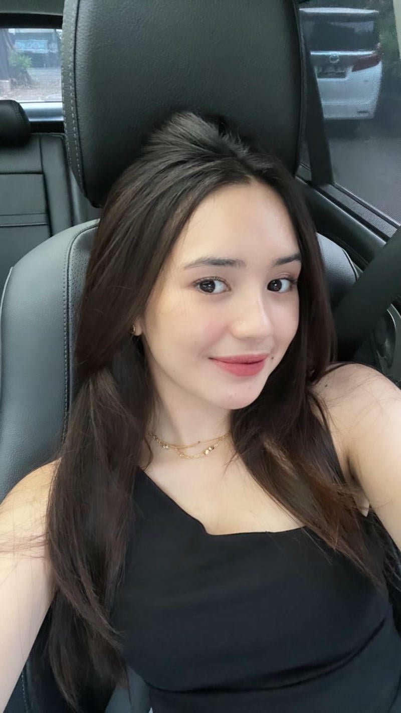 gái xinh indonesia selfie