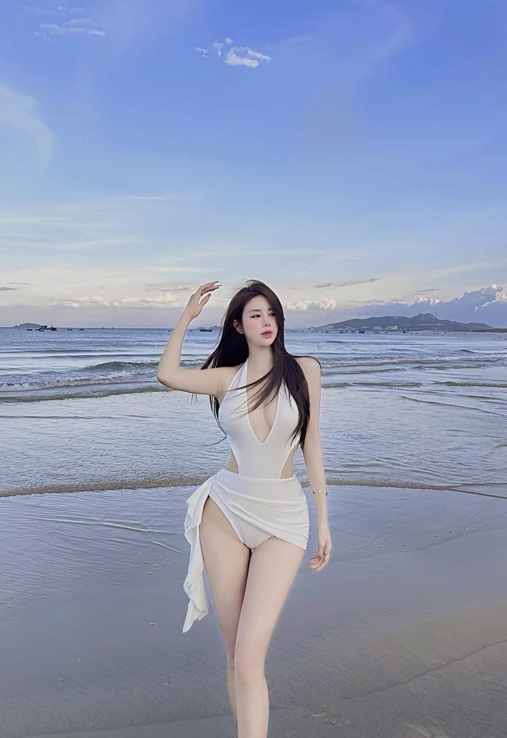 gái xinh nóng bỏng táo.