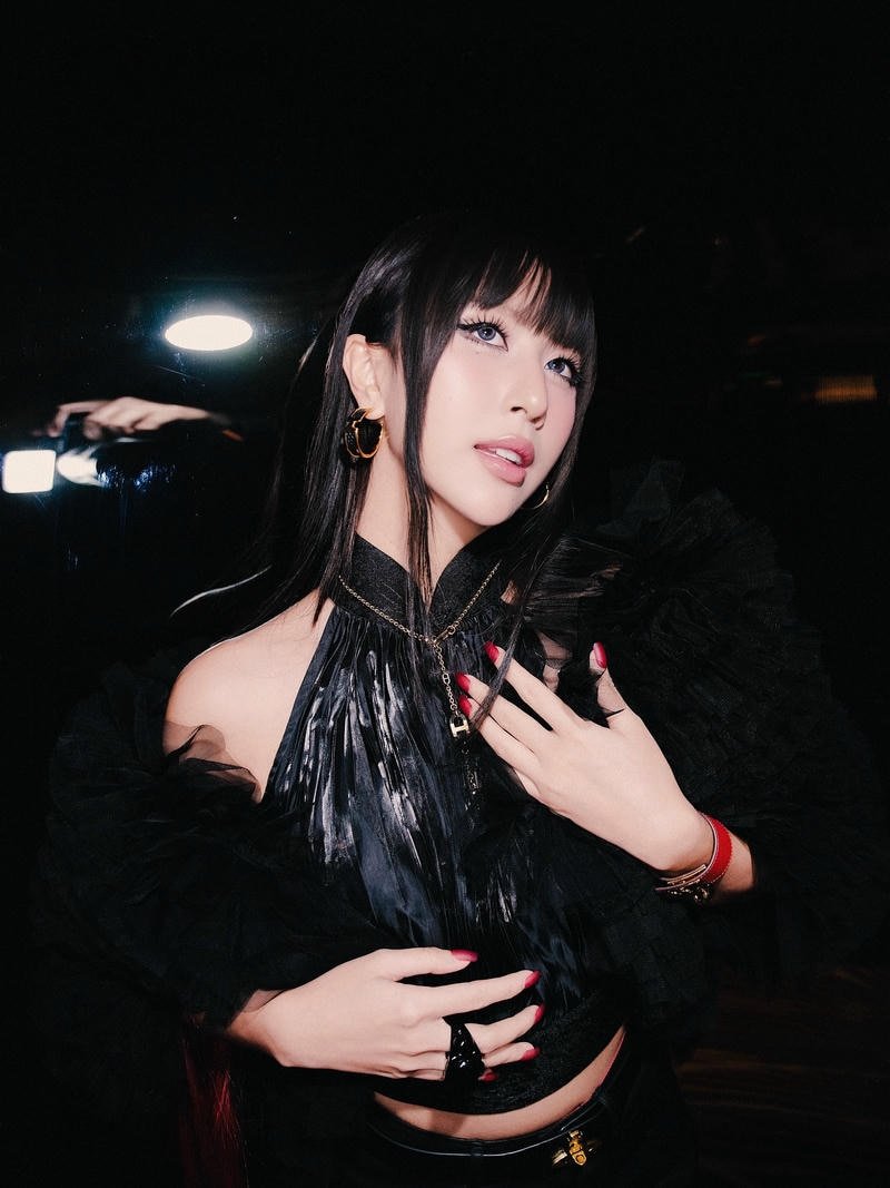 gái xinh showbiz hiện đại