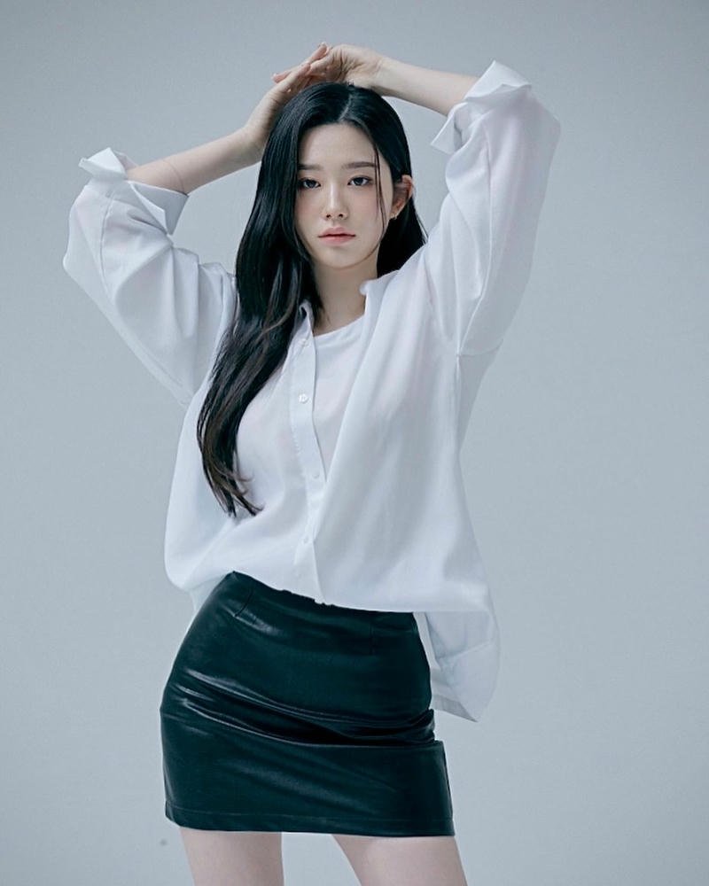 gái xinh hàn quốc váy ngắn quyến rũ 