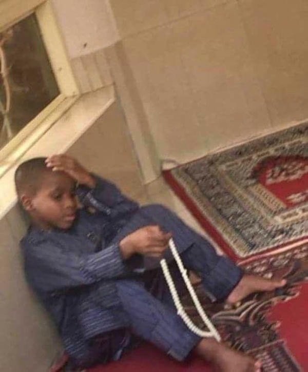 meme chống nạnh 15