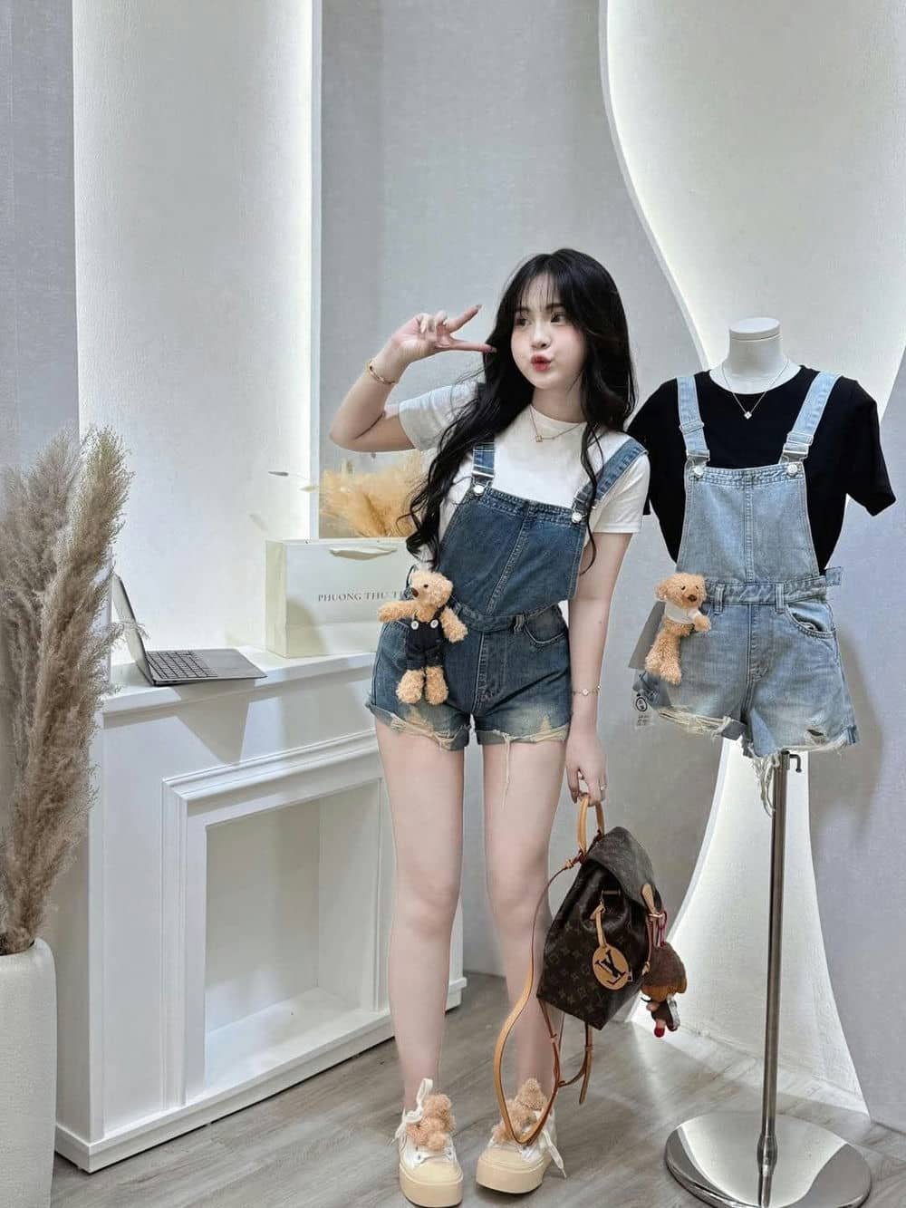 meme mèo khóc cảm xúc.