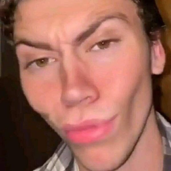 sigma meme mặt hóp