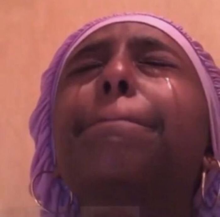 meme buồn khoảnh khắc lặng