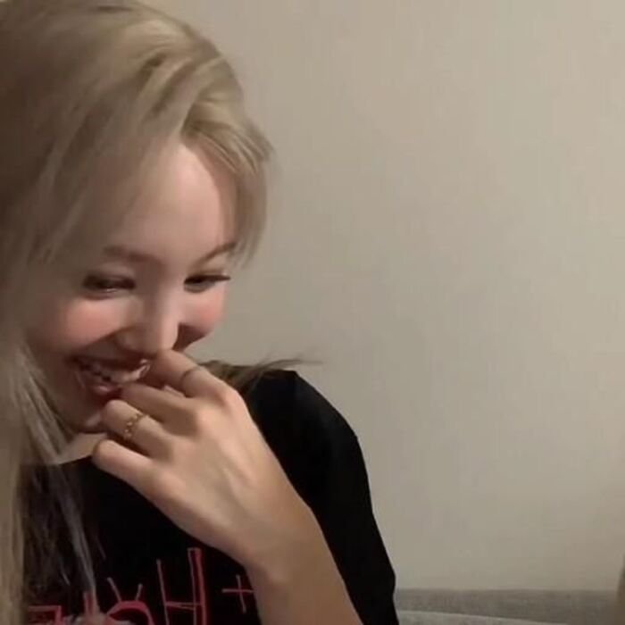 meme cười buồn cười