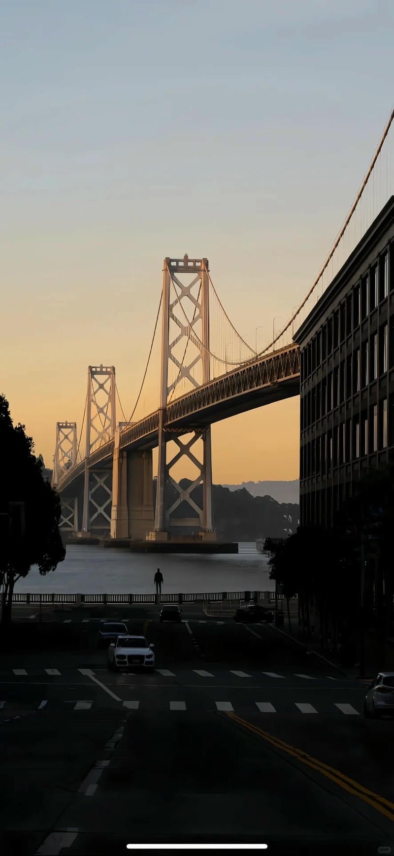 Bộ ảnh hình nền ip 14 miễn phí