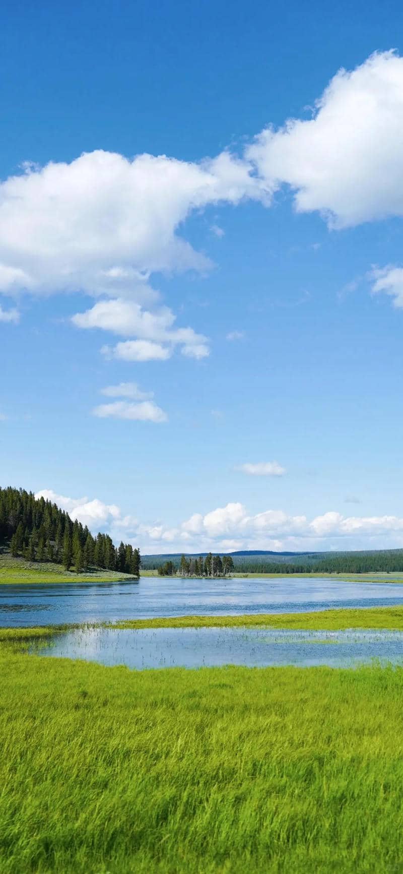 Bộ ảnh hình nền iphone 15 miễn phí