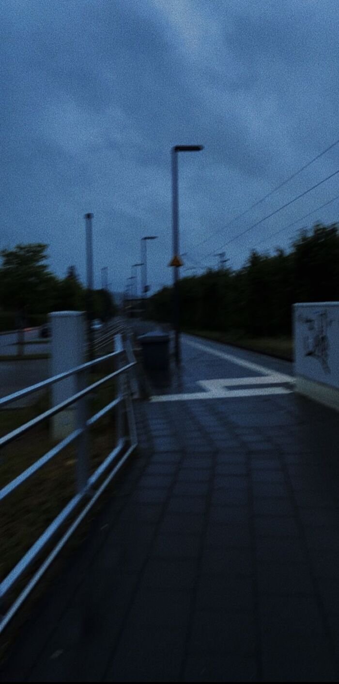 Hình nền buồn full HD đường phố