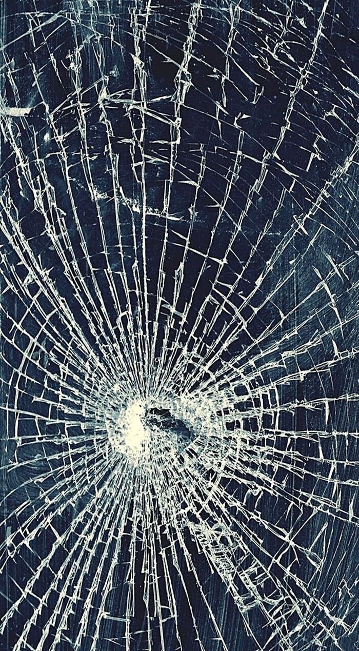 Hình nền màn hình vỡ như thật