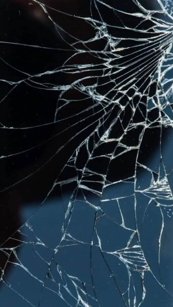 Hình nền màn hình vỡ phong cách hiện đại