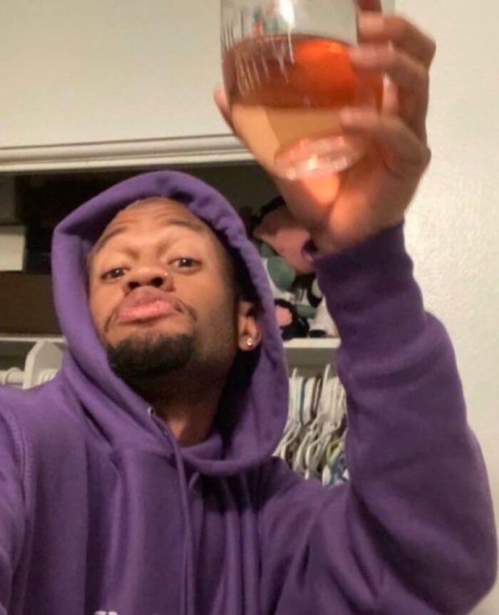 meme anh da đen bất lực