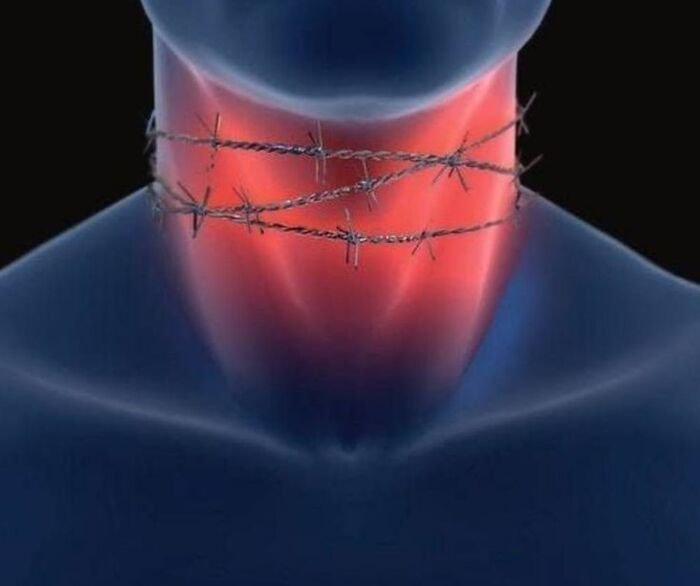 meme dark biểu cảm mệt mỏi