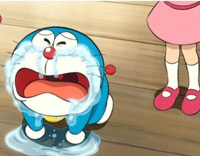 meme doraemon khóc