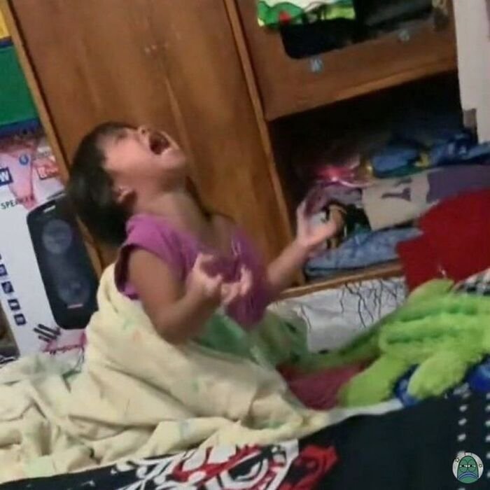 meme ngạc nhiên shock gào