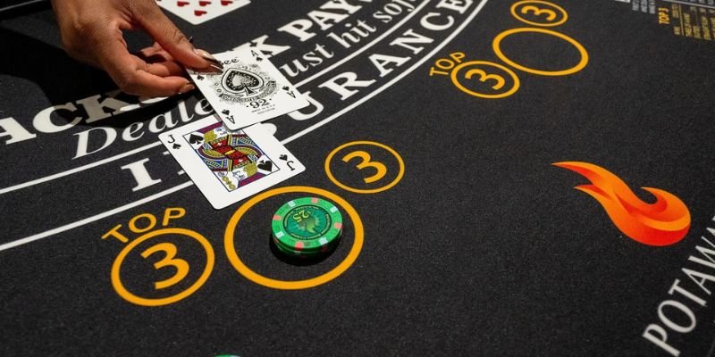 thuat-ngu-quan-trong-trong-blackjack-cach-choi